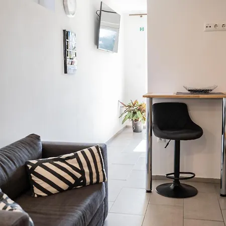 Perfect 2 Apartment *